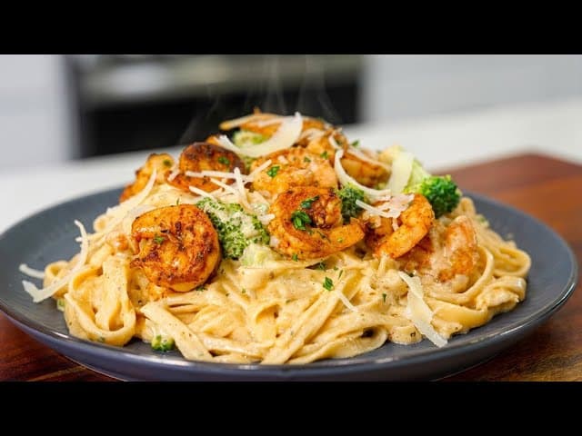 Seafood Alfredo Fettuccine