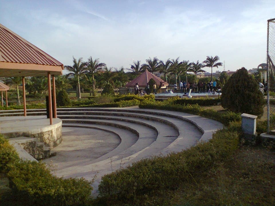 Solomon Lar Amusement Park